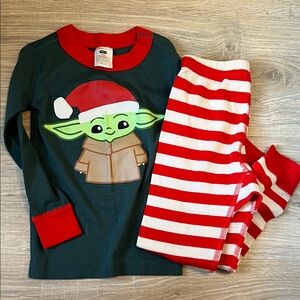 Hanna Andersson Green and Red Kids Pajama Set